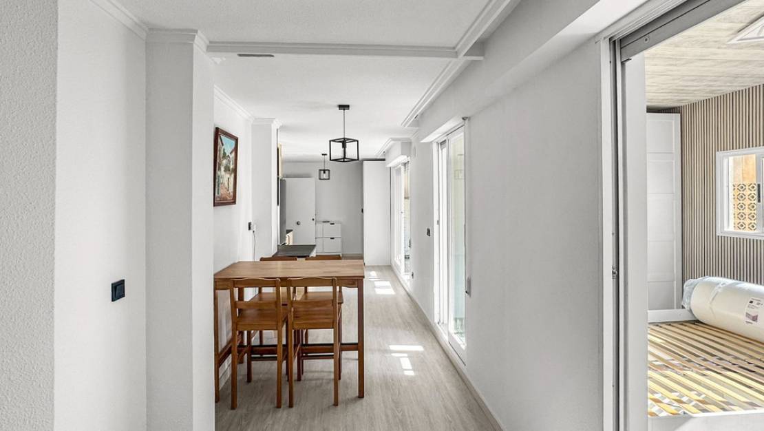 Sale - Apartment - Torrevieja - Torrevieja Centro