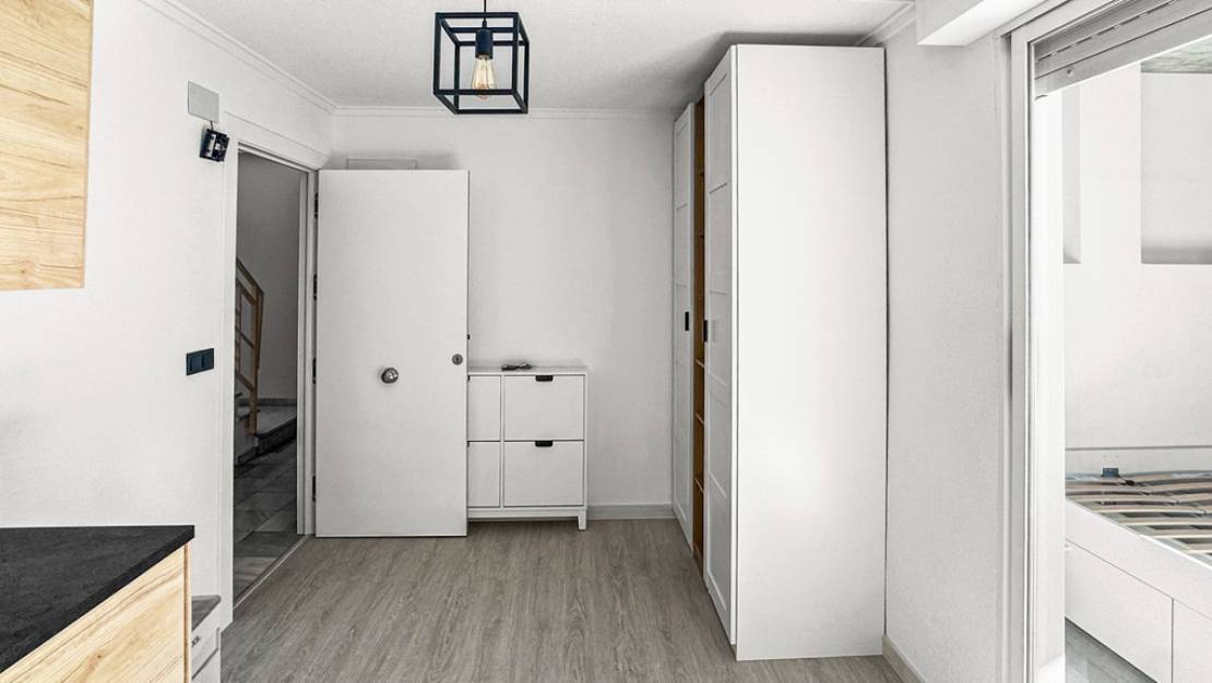 Sale - Apartment - Torrevieja - Torrevieja Centro