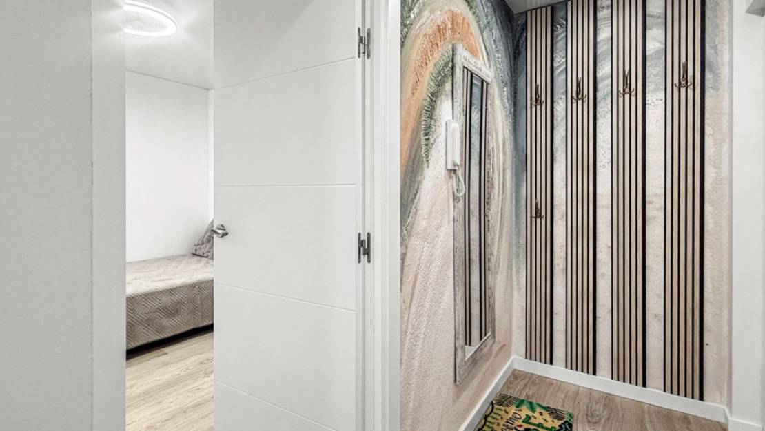 Sale - Apartment - Torrevieja - Torrevieja Centro