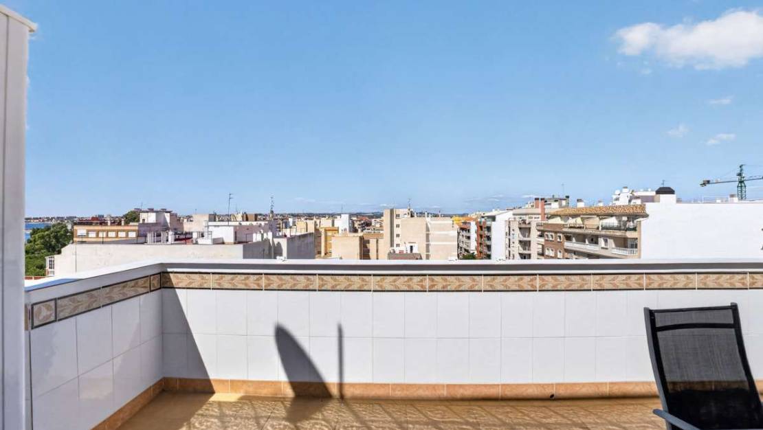 Sale - Apartment - Torrevieja - Torrevieja Centro