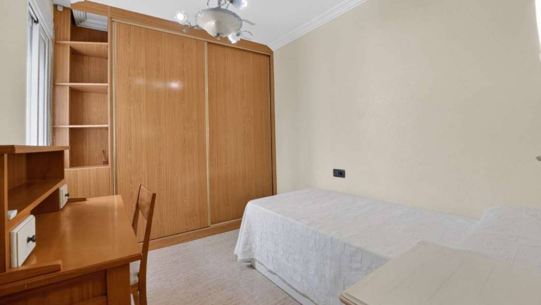 Sale - Apartment - Torrevieja - Torrevieja Centro
