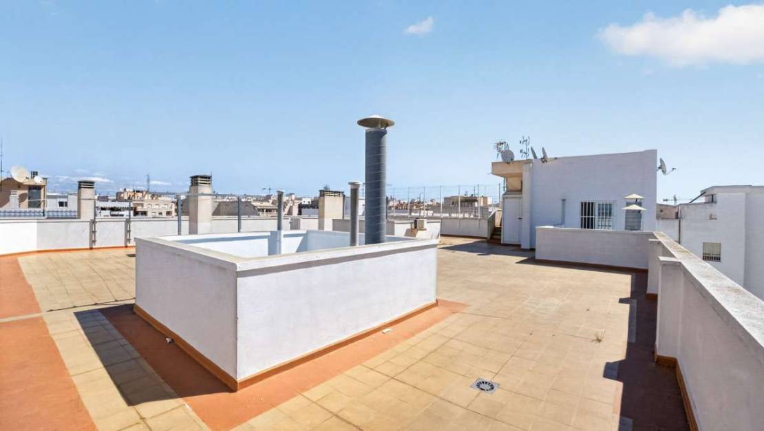 Sale - Apartment - Torrevieja - Torrevieja Centro
