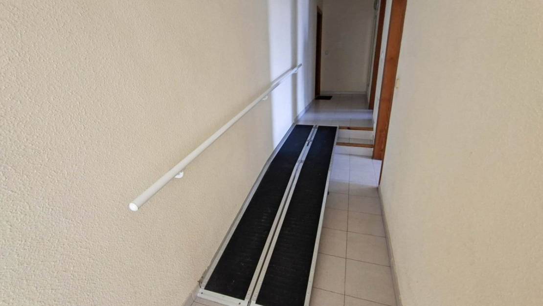 Sale - Apartment - Torrevieja - Torrevieja Centro