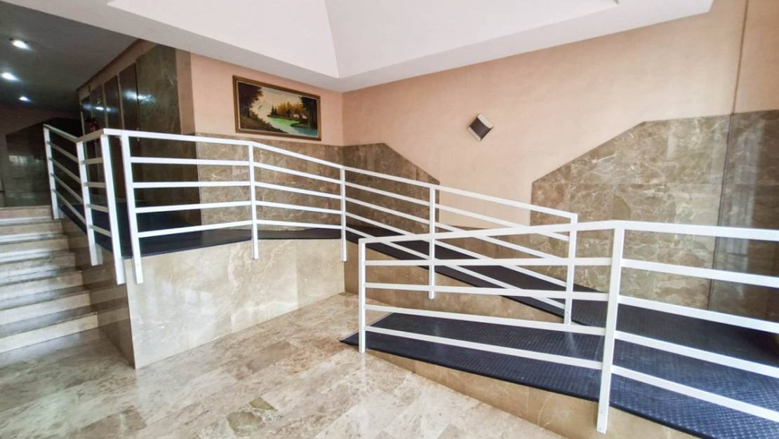 Sale - Apartment - Torrevieja - Torrevieja Centro