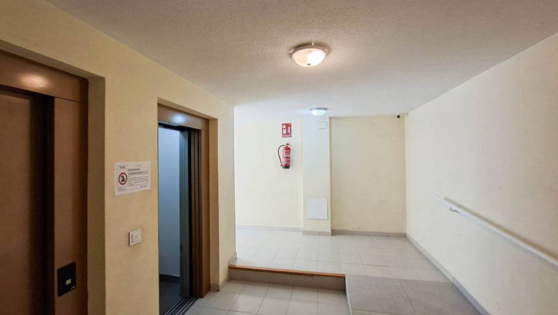 Sale - Apartment - Torrevieja - Torrevieja Centro