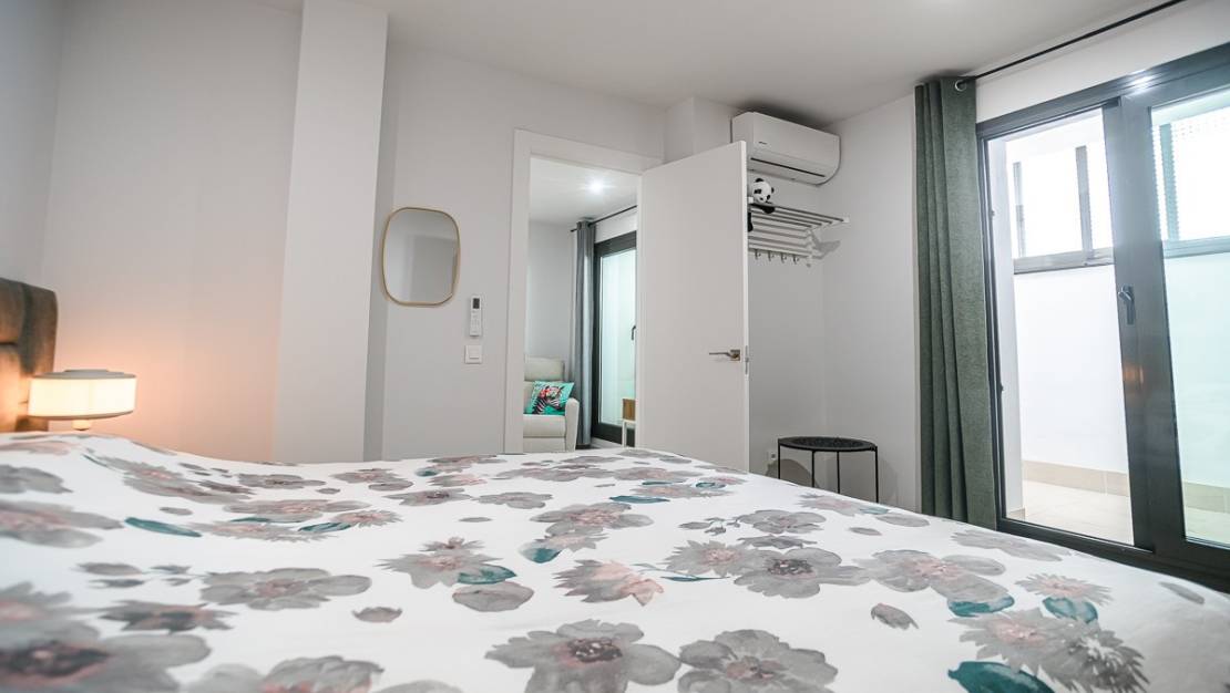 Sale - Apartment - Torrevieja - Torrevieja Centro