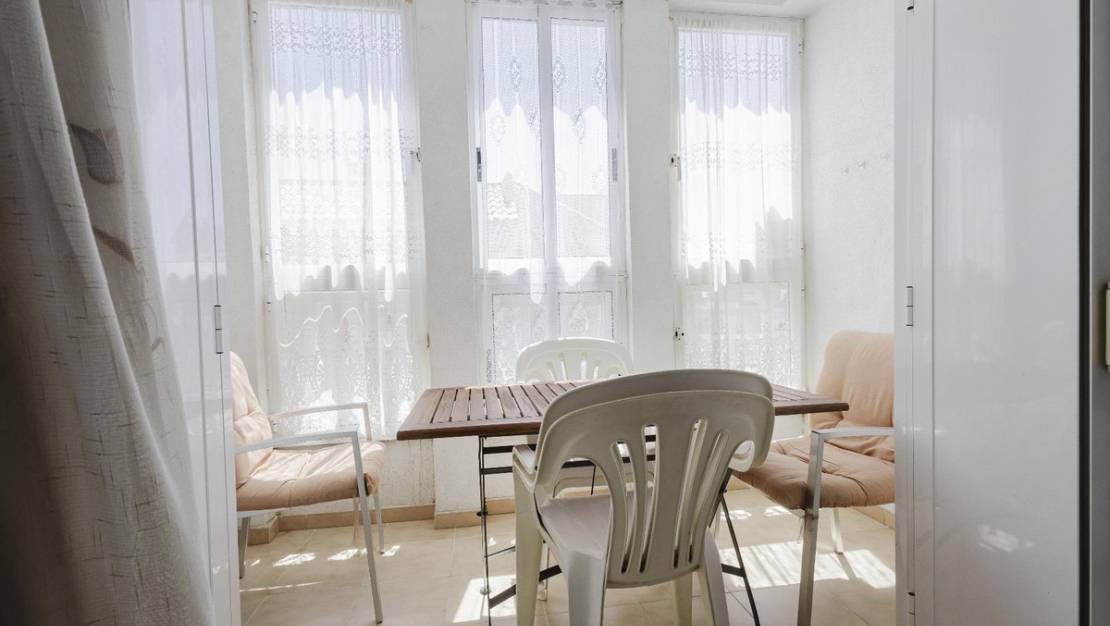 Sale - Apartment - Torrevieja - Torrevieja Centro