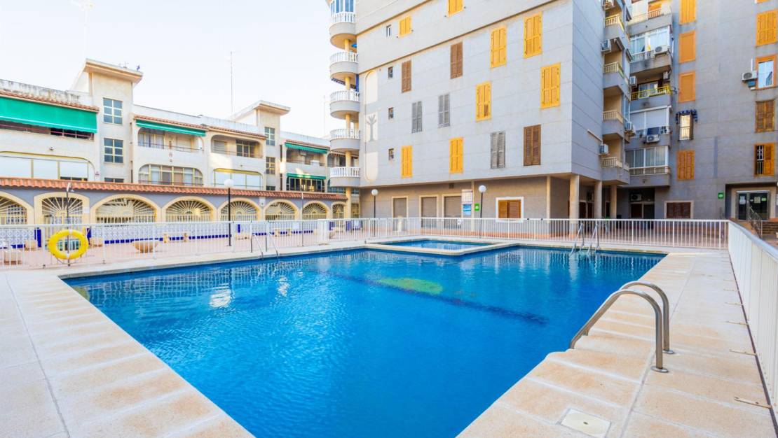 Sale - Apartment - Torrevieja - Torrevieja Centro