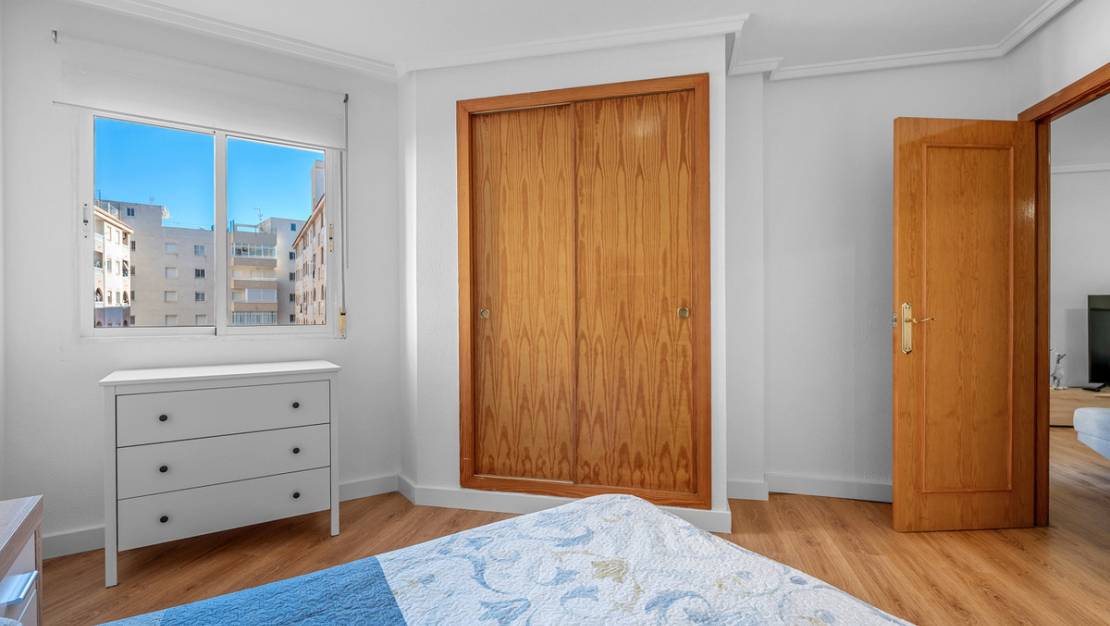 Sale - Apartment - Torrevieja - Torrevieja Centro