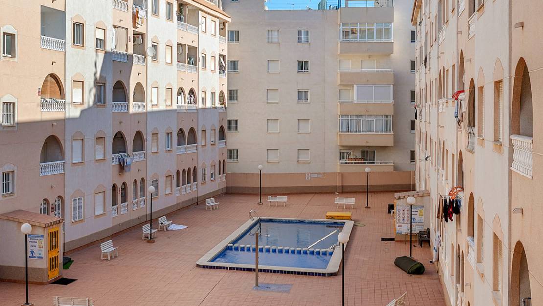 Sale - Apartment - Torrevieja - Torrevieja Centro