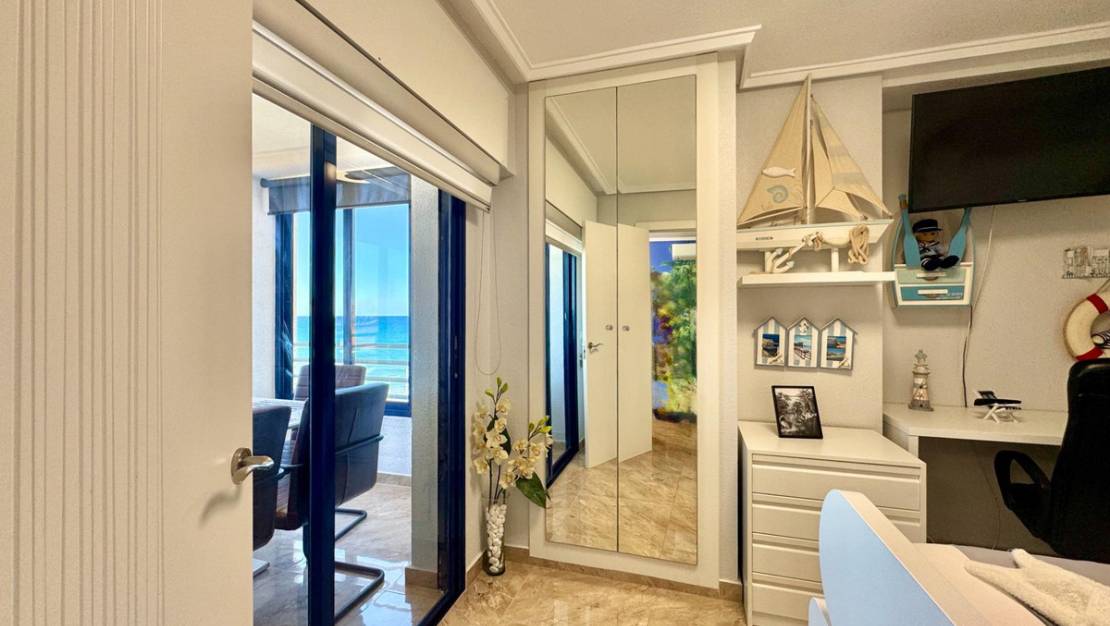 Sale - Apartment - Torrevieja - Torrevieja Centro