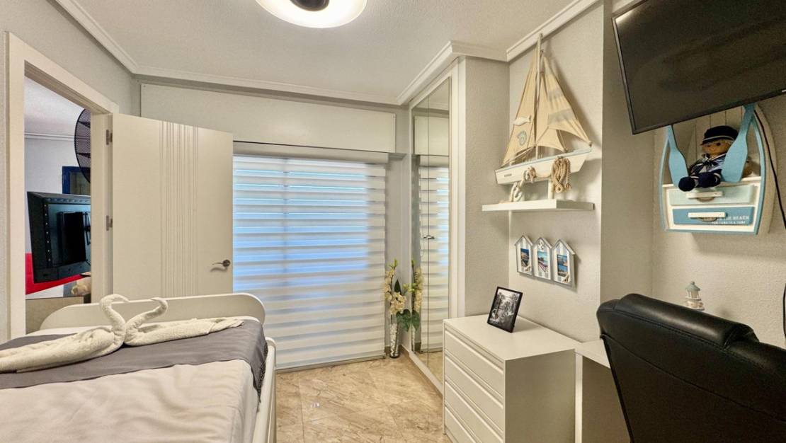 Sale - Apartment - Torrevieja - Torrevieja Centro