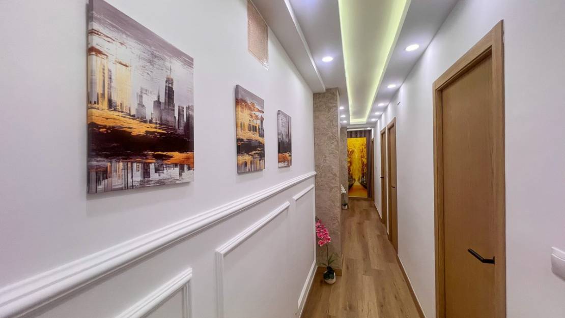 Sale - Apartment - Torrevieja - Torrevieja Centro