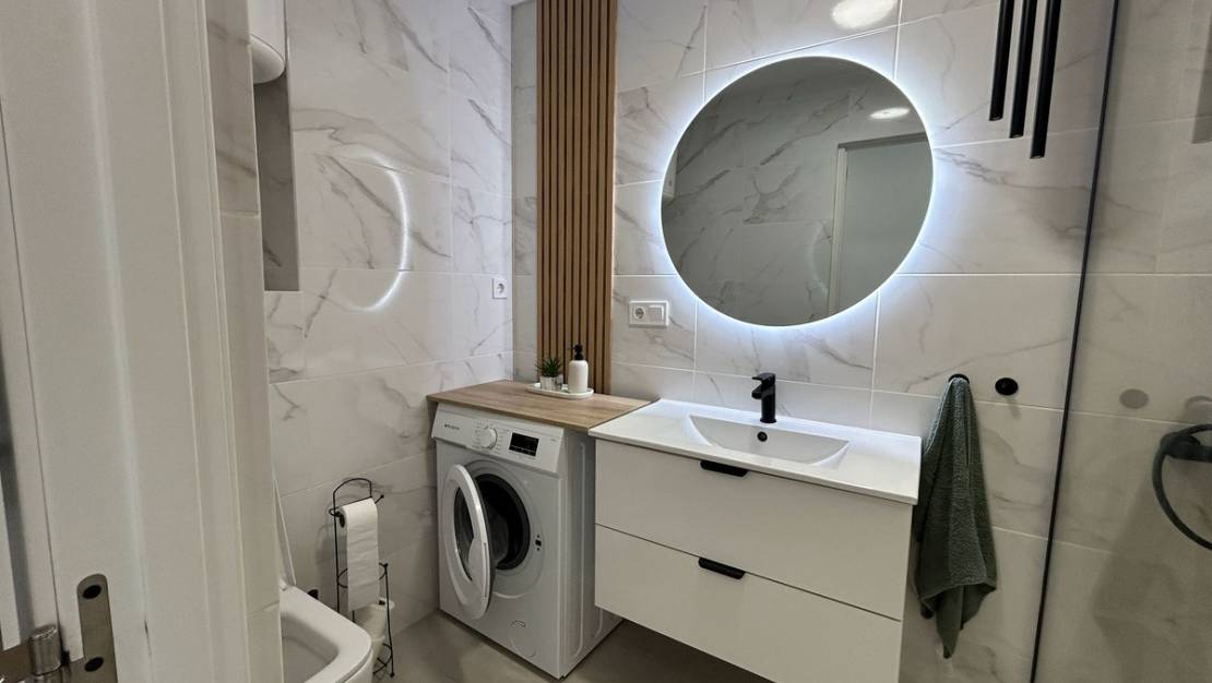 Sale - Apartment - Torrevieja - Torrevieja Centro