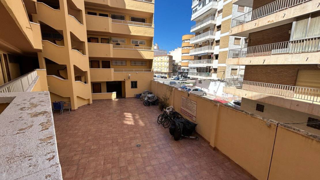 Sale - Apartment - Torrevieja - Torrevieja Centro