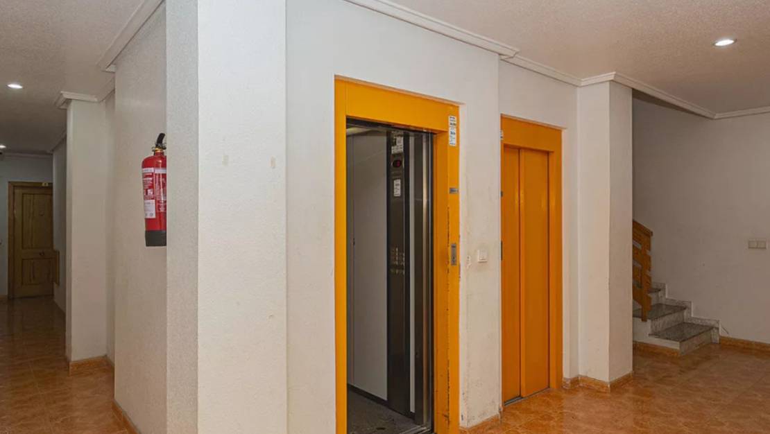 Sale - Apartment - Torrevieja - Torrevieja Centro