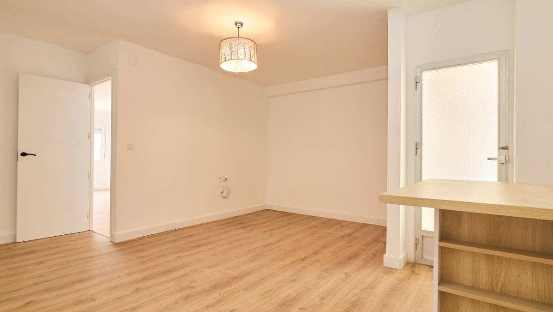 Sale - Apartment - Torrevieja - Torrevieja Centro