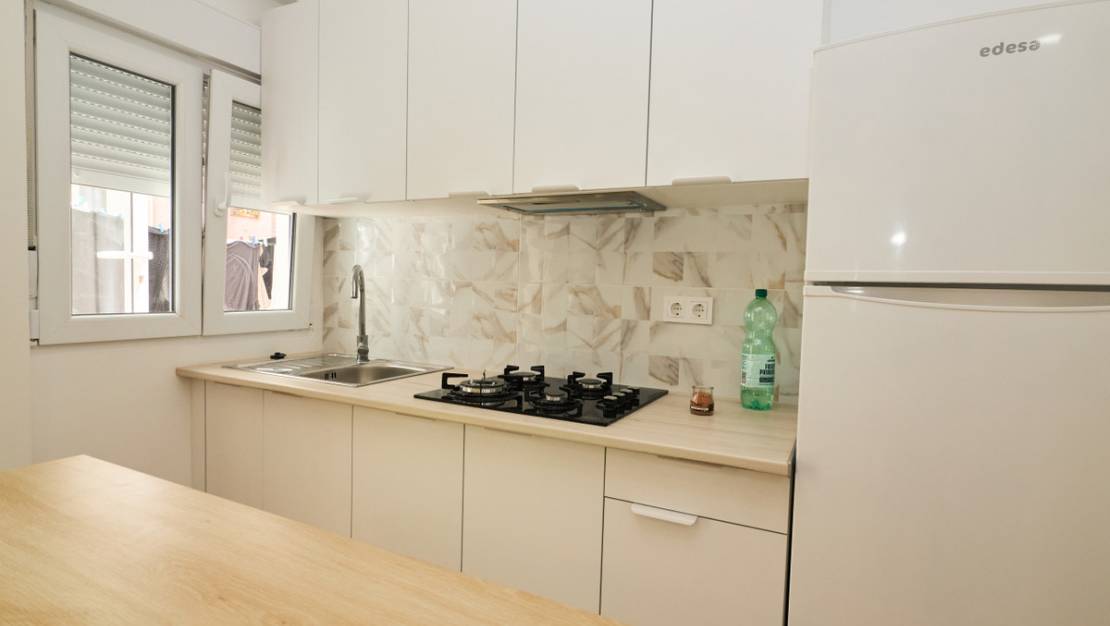 Sale - Apartment - Torrevieja - Torrevieja Centro