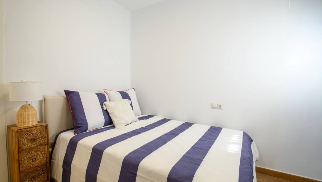 Sale - Apartment - Torrevieja - Torrevieja Centro