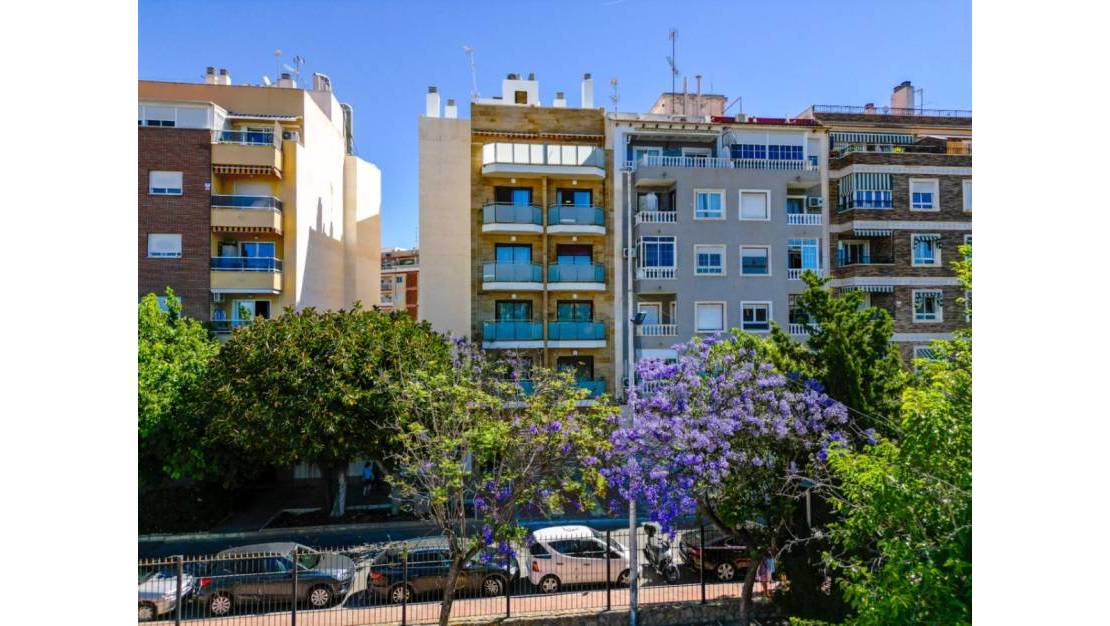 Sale - Apartment - Torrevieja - Torrevieja Centro