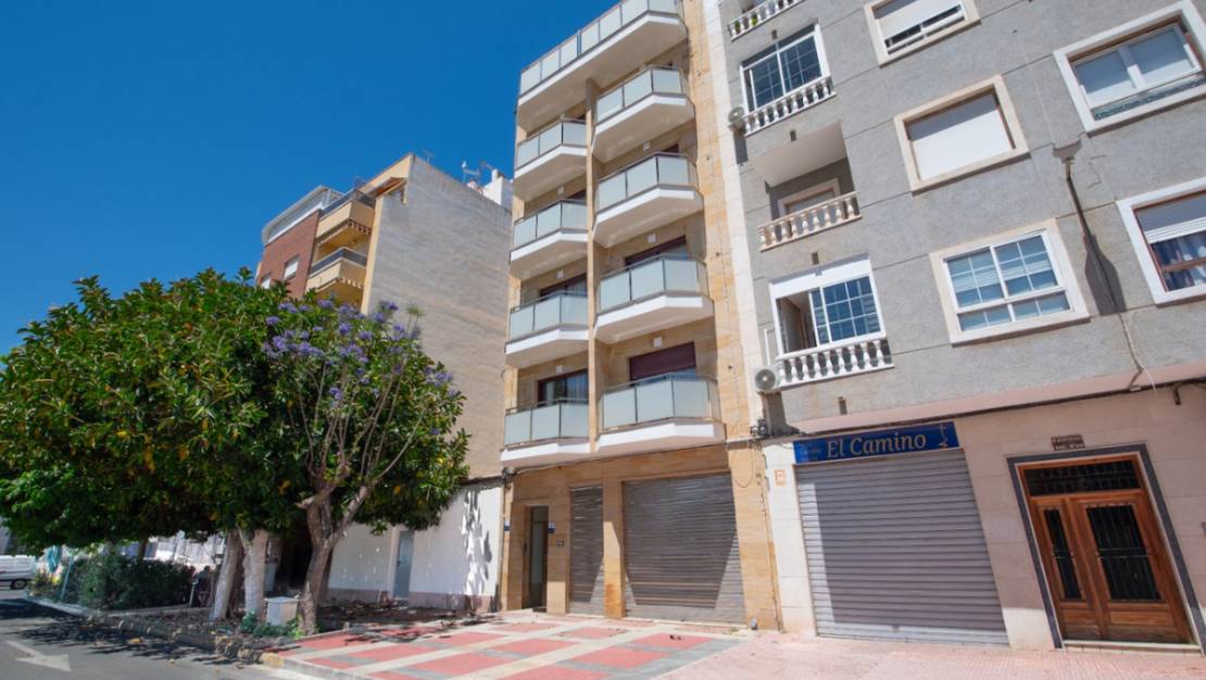 Sale - Apartment - Torrevieja - Torrevieja Centro