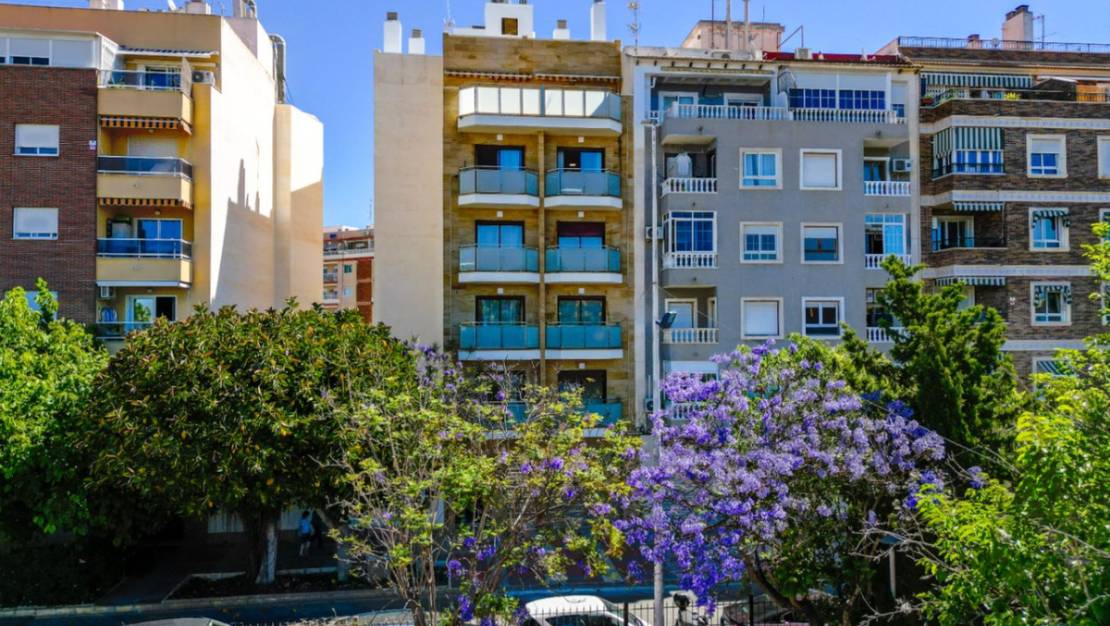 Sale - Apartment - Torrevieja - Torrevieja Centro
