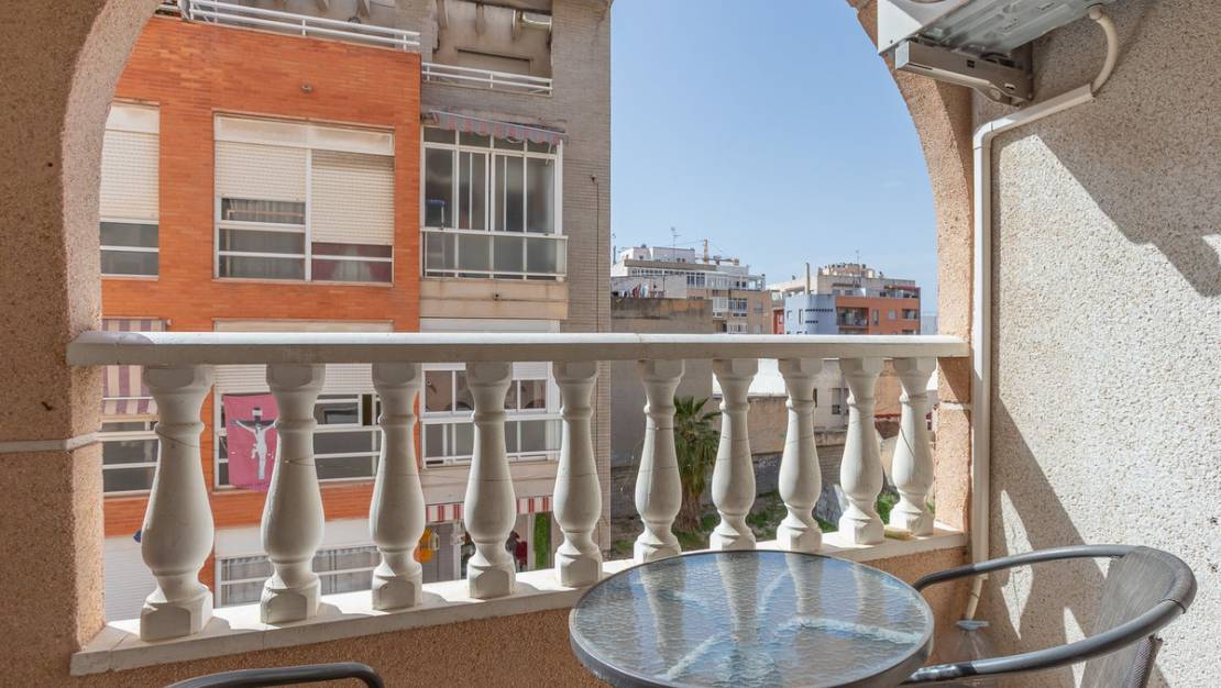 Sale - Apartment - Torrevieja - Torrevieja Centro