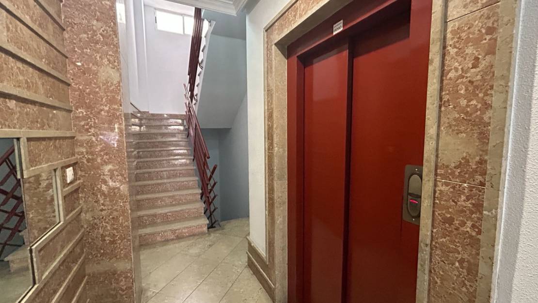 Sale - Apartment - Torrevieja - Torrevieja Centro