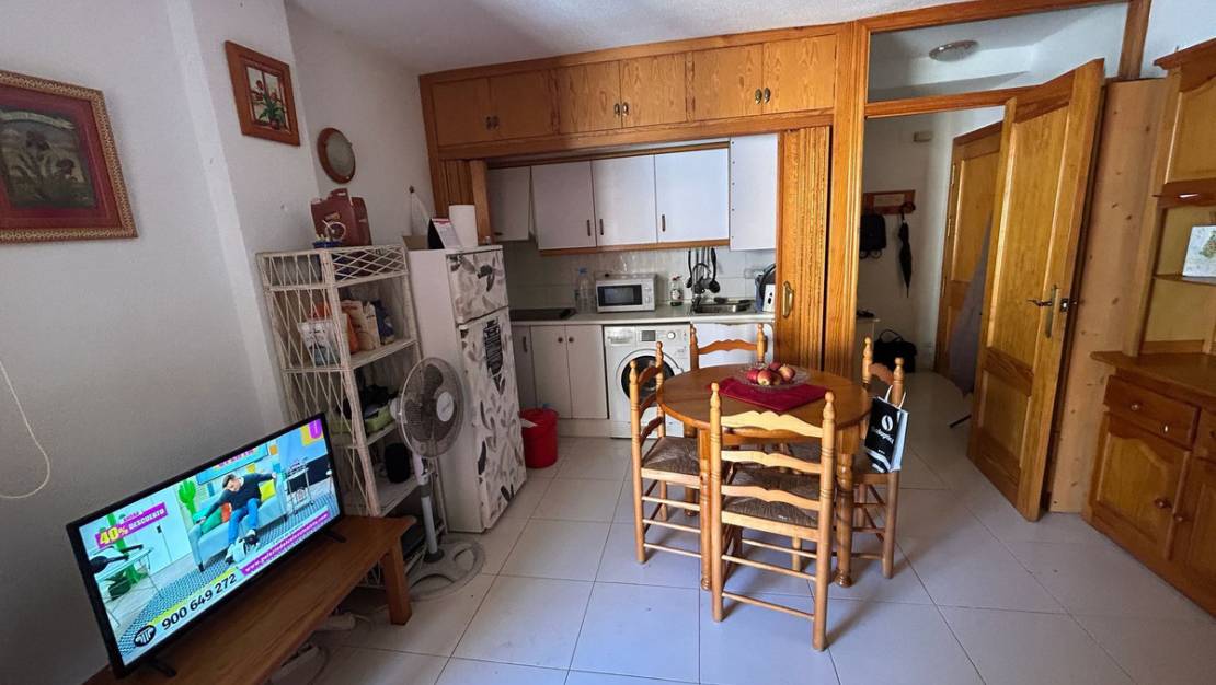 Sale - Apartment - Torrevieja - Torrevieja Centro
