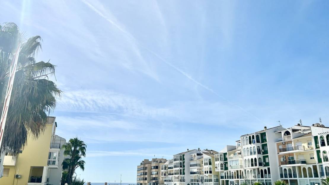 Sale - Apartment - Torrevieja - Torrevieja Centro