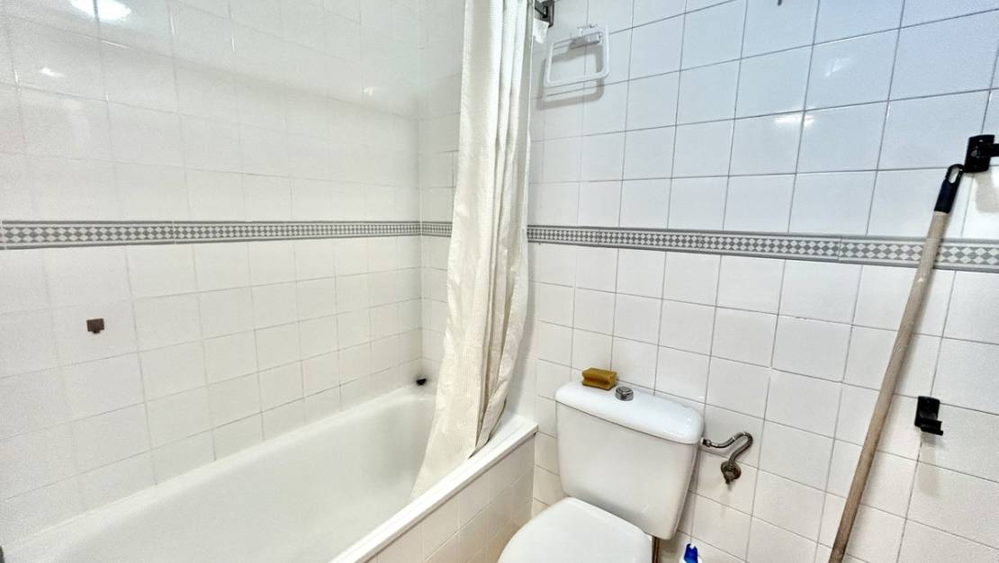 Sale - Apartment - Torrevieja - Torrevieja Centro