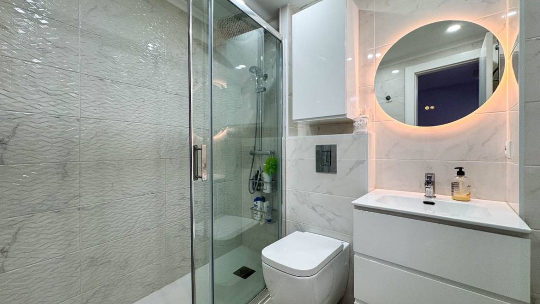 Sale - Apartment - Torrevieja - Torrevieja Centro