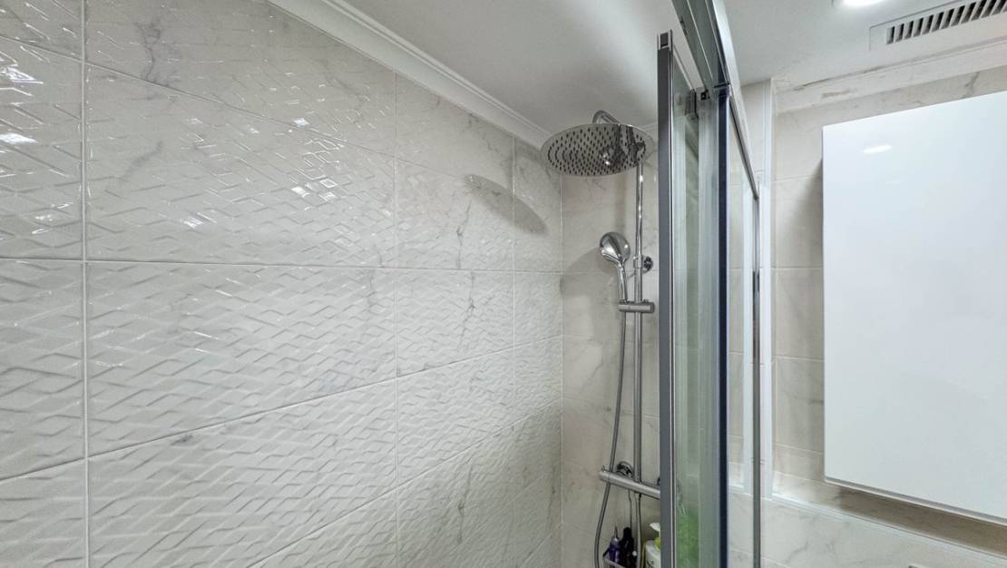 Sale - Apartment - Torrevieja - Torrevieja Centro