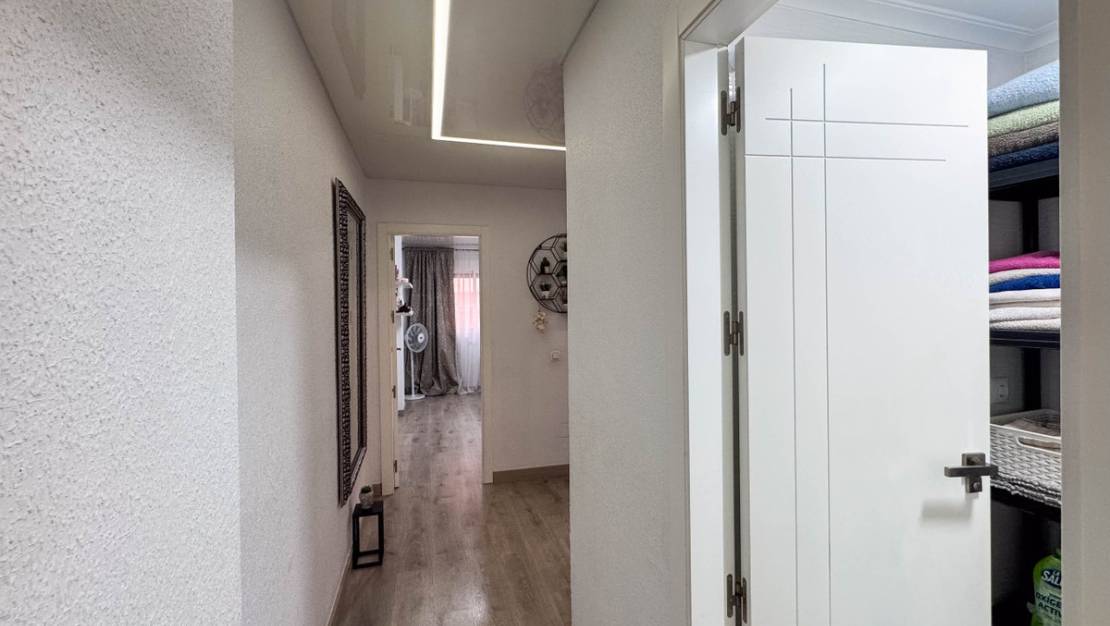 Sale - Apartment - Torrevieja - Torrevieja Centro