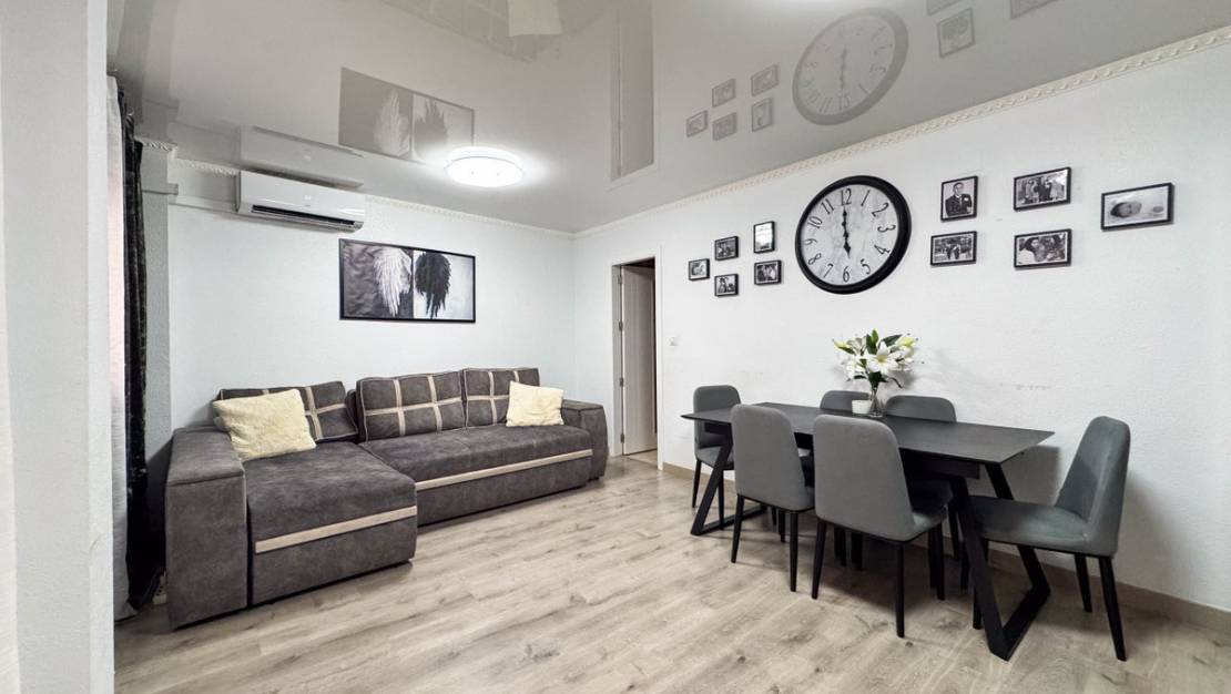 Sale - Apartment - Torrevieja - Torrevieja Centro
