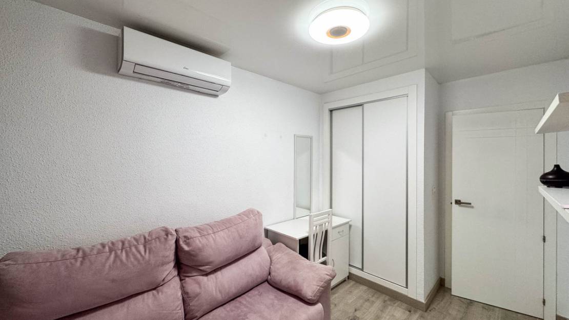 Sale - Apartment - Torrevieja - Torrevieja Centro
