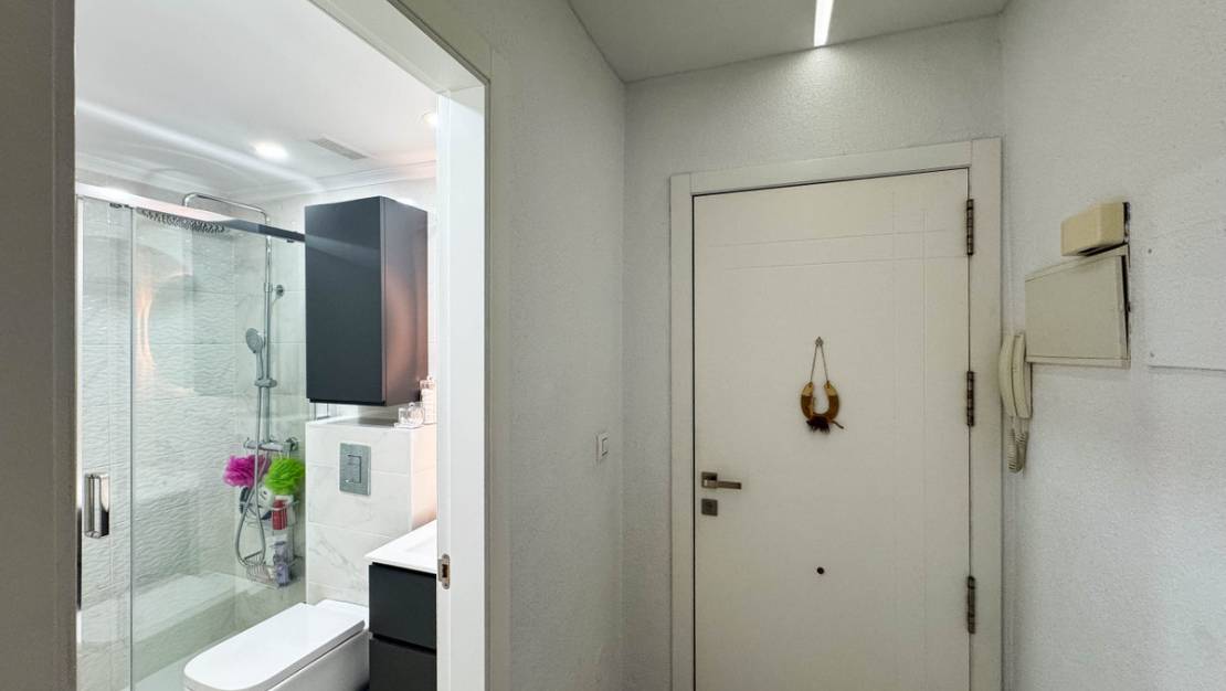 Sale - Apartment - Torrevieja - Torrevieja Centro