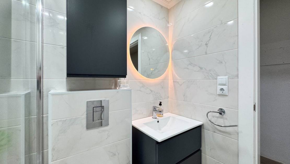 Sale - Apartment - Torrevieja - Torrevieja Centro
