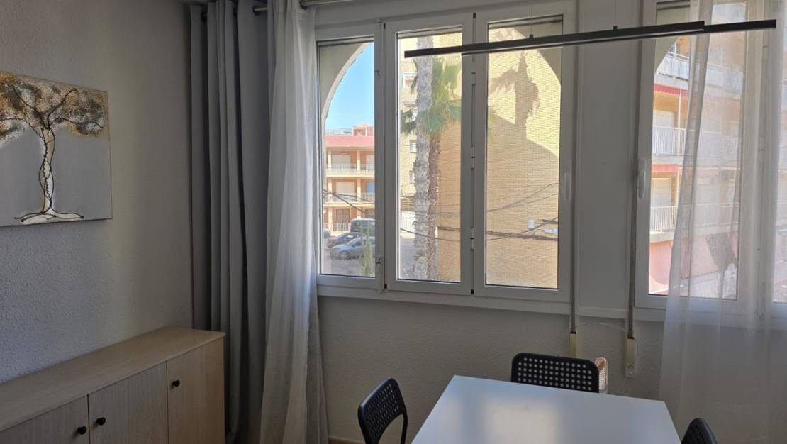 Sale - Apartment - Torrevieja - Torrevieja Centro