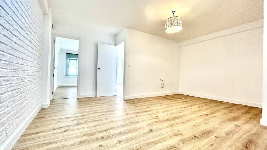 Sale - Apartment - Torrevieja - Torrevieja Centro