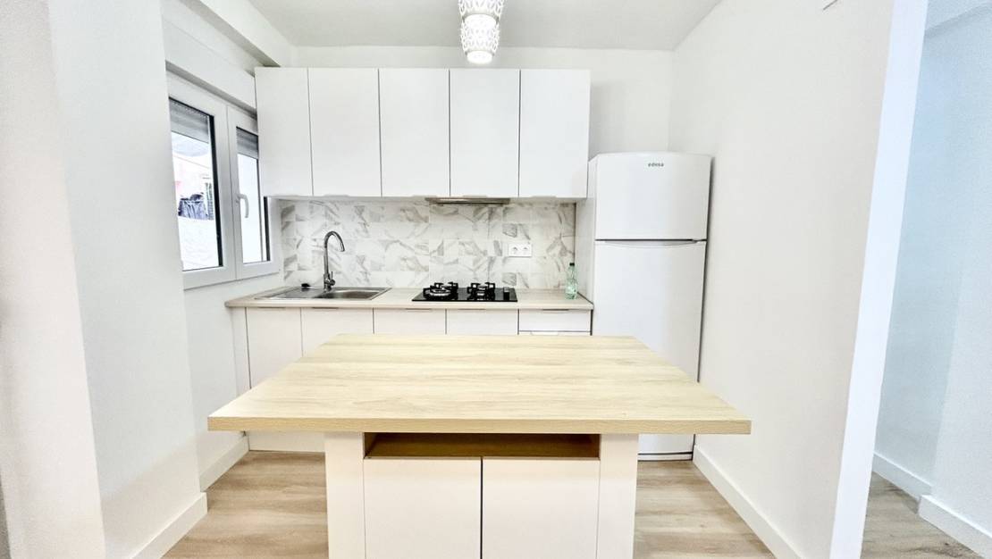 Sale - Apartment - Torrevieja - Torrevieja Centro