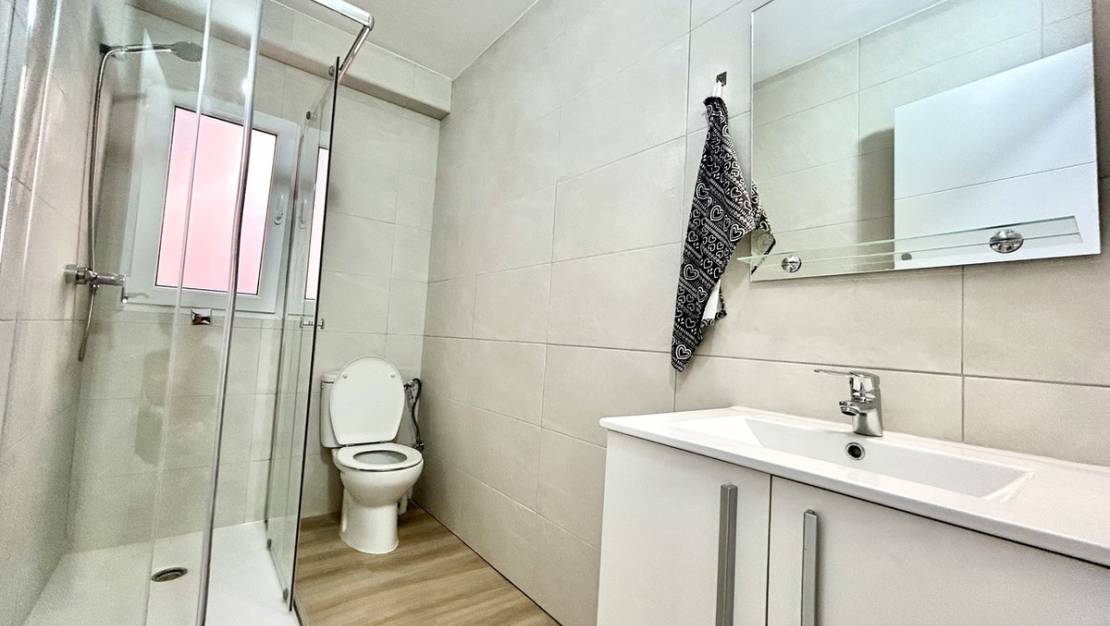 Sale - Apartment - Torrevieja - Torrevieja Centro