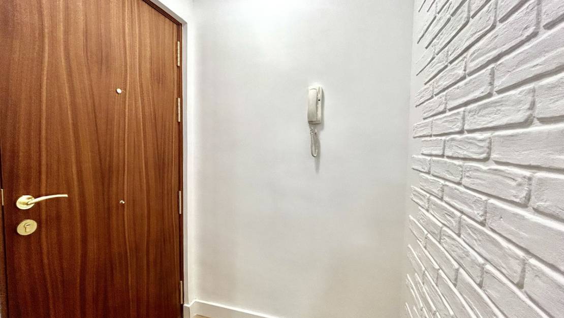 Sale - Apartment - Torrevieja - Torrevieja Centro