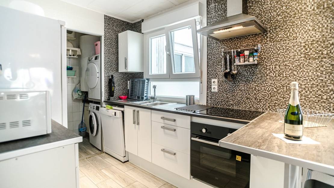 Sale - Apartment - Torrevieja - Torrevieja Centro