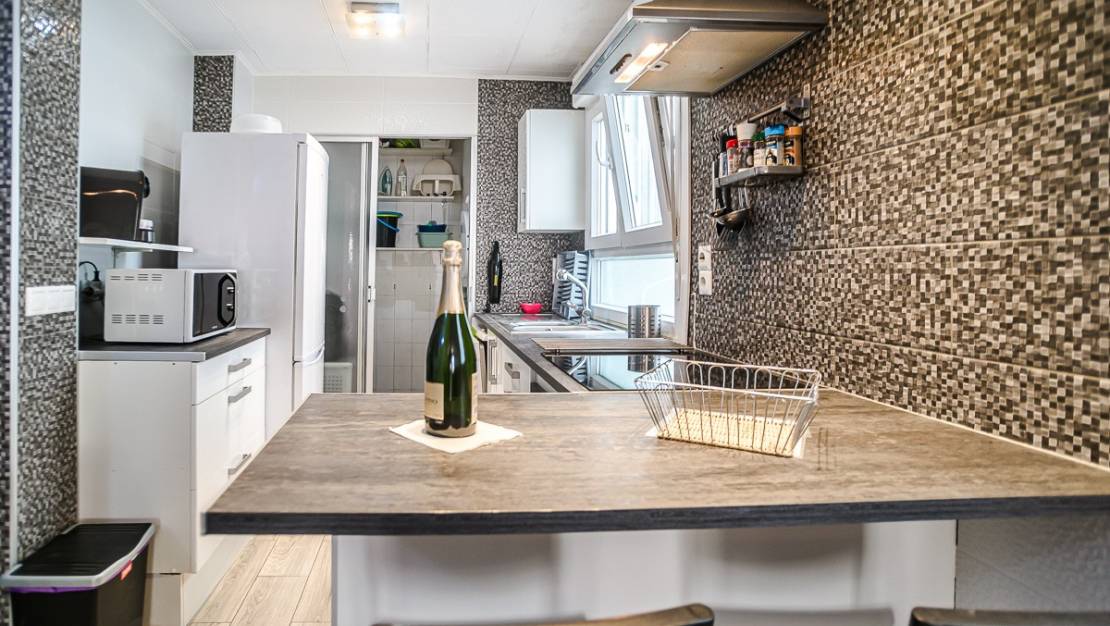 Sale - Apartment - Torrevieja - Torrevieja Centro