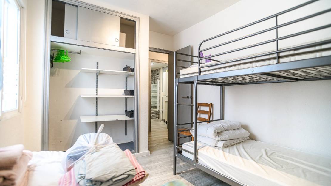Sale - Apartment - Torrevieja - Torrevieja Centro