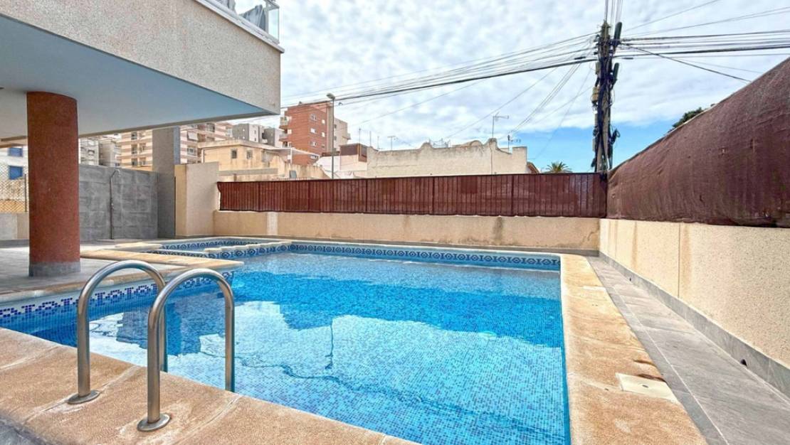 Sale - Apartment - Torrevieja - Torrevieja Centro