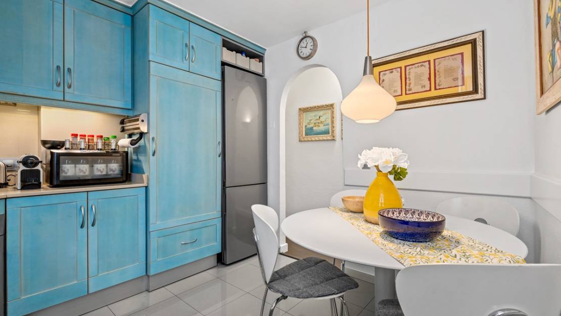 Sale - Apartment - Torrevieja - Torrevieja Centro