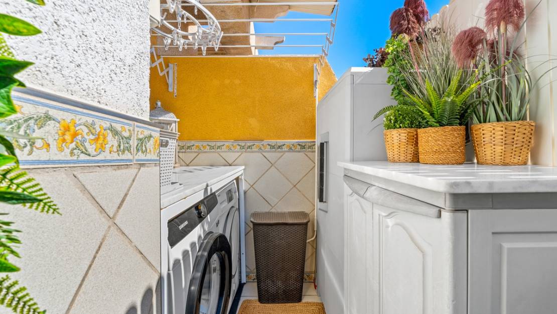 Sale - Apartment - Torrevieja - Torrevieja Centro