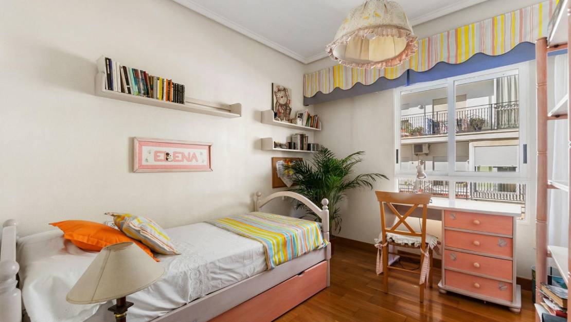 Sale - Apartment - Torrevieja - Torrevieja Centro